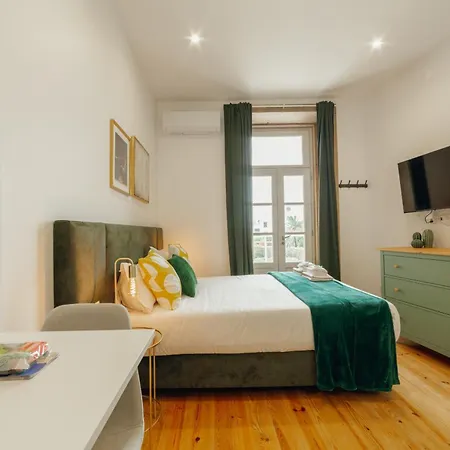 Апартаменты Downtown By Vacationy