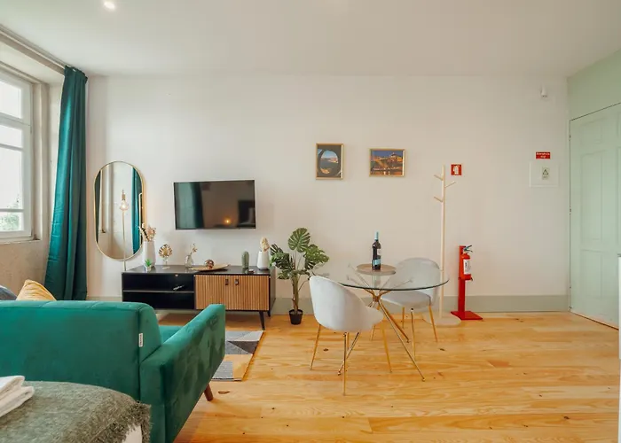 Downtown By Vacationy