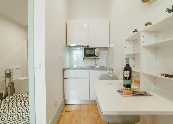 Downtown By Vacationy *