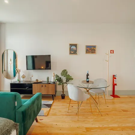 Downtown By Vacationy