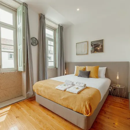 Apartmán Downtown By Vacationy